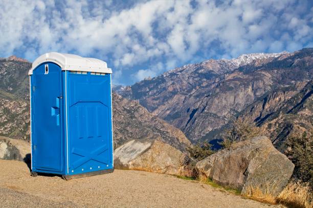Best Porta potty delivery and setup  in Hartville, OH