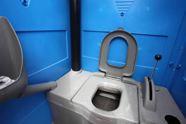 Best Porta potty rental near me  in Hartville, OH